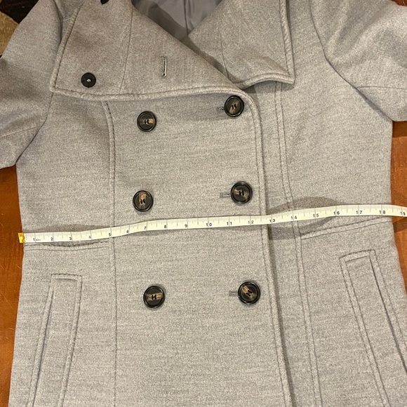 H&M double-breasted peacoat. Convertible collar. Decorative stitching. Grey. 12 - Picture 13 of 14
